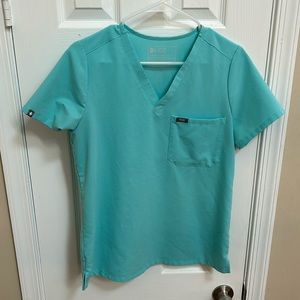 Figs Catarina scrub top